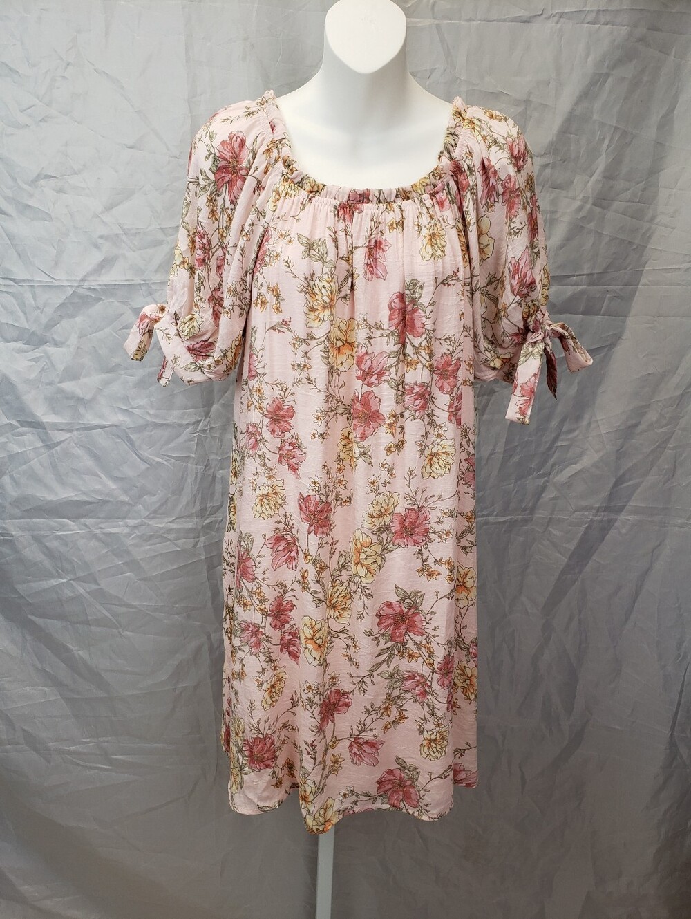 NAIF Pink Floral Puff-Sleeve Midi Dress Size Medium